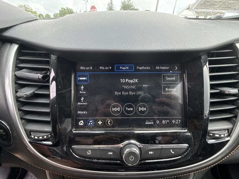 Certified 2018 Chevrolet Trax LT w/ LT Convenience Package FWD image 13