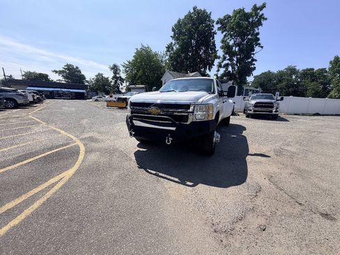 Used 2013 Chevrolet Silverado 3500 W/T w/ Snow Plow Prep Package AWD/4WD image 36