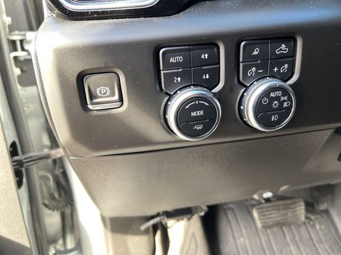 Used 2024 GMC Sierra 2500 Denali w/ Denali Reserve Package image 34