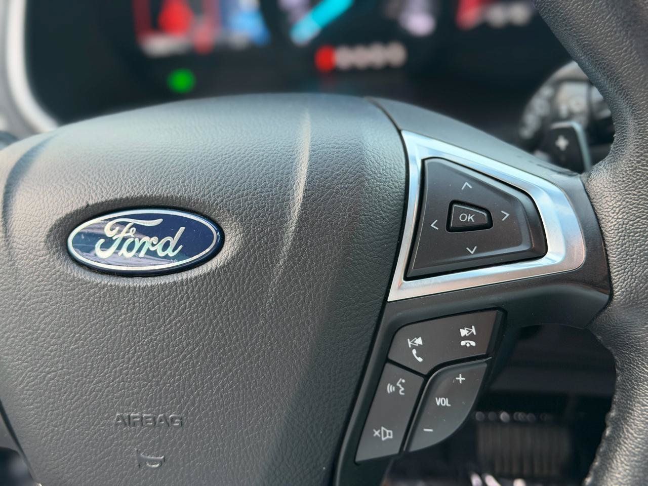 Used 2020 Ford Edge SEL AWD/4WD image 23