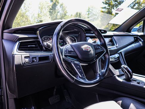Used 2022 Cadillac XT5 Premium Luxury AWD/4WD image 19