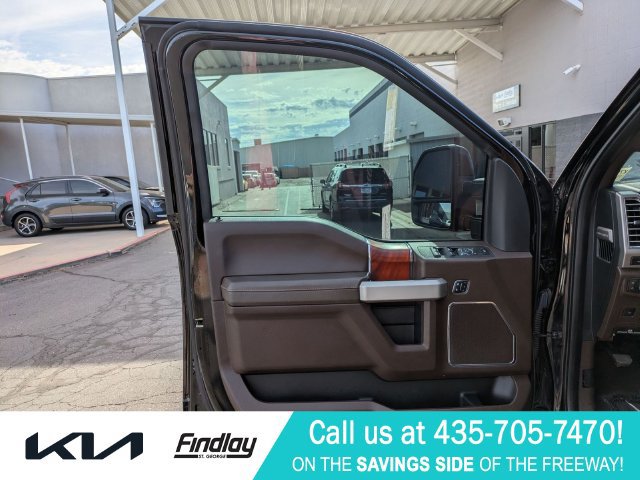 Used 2018 Ford F250 King Ranch w/ King Ranch Ultimate Package AWD/4WD image 13