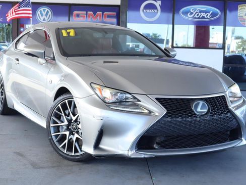 Used 2017 Lexus RC 200t F Sport RWD image 2