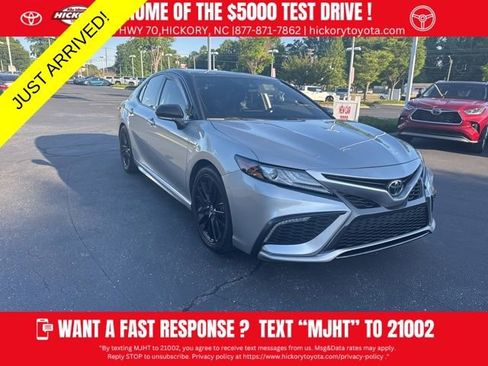 Used 2022 Toyota Camry XSE FWD image 1