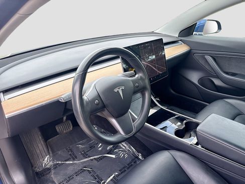Used 2019 Tesla Model 3 Standard Range Plus RWD image 9