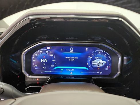 New 2026 Chevrolet Silverado 1500 LT w/ Z71 Off-Road Package AWD/4WD image 19