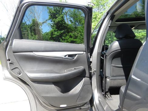 Used 2019 INFINITI QX50 Luxe AWD/4WD image 19