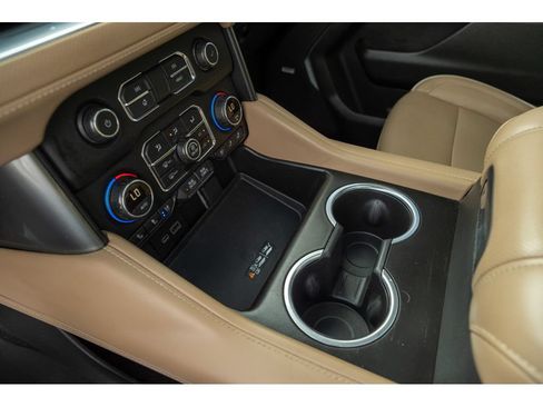 Used 2021 Chevrolet Tahoe Premier w/ Premium Package RWD image 25