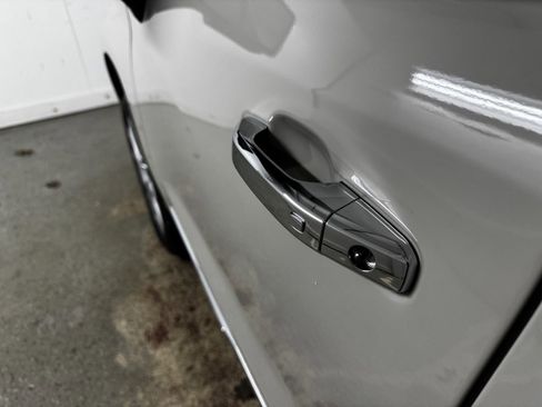 New 2026 Chevrolet Silverado 1500 High Country AWD/4WD image 17