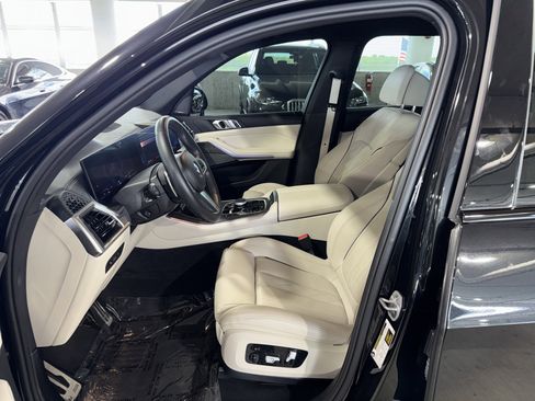 Used 2024 BMW X5 sDrive40i w/ M Sport Package RWD image 23
