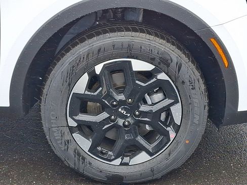 New 2026 Kia Sorento S image 6