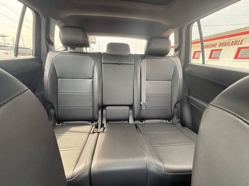 Used 2018 Volkswagen Tiguan SEL w/ R-Line Package FWD image 26