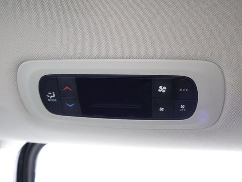 Used 2024 Chrysler Pacifica Touring-L FWD image 53