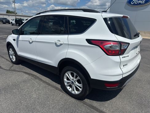 Used 2017 Ford Escape SE w/ Equipment Group 201A AWD/4WD image 6