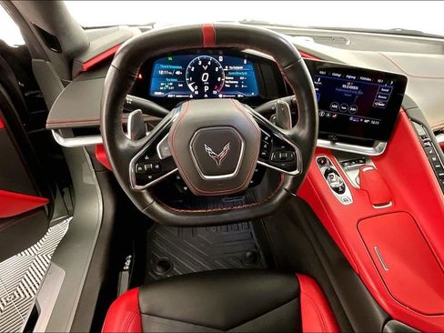 Used 2023 Chevrolet Corvette Stingray Premium Conv w/ Z51 Performance Package image 7