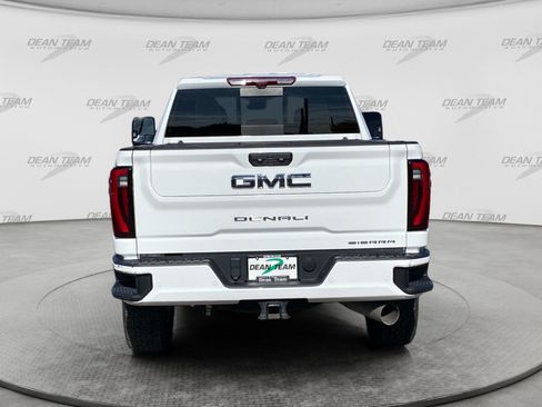 Used 2024 GMC Sierra 2500 Denali Ultimate AWD/4WD image 7