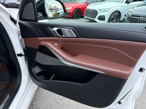 Used 2020 BMW X7 xDrive40i w/ Premium Package image 52