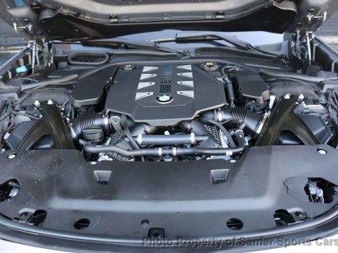 Used 2023 BMW 760i xDrive w/ Executive Package image 11