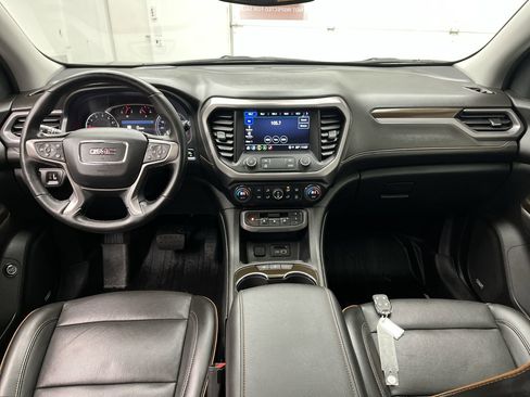 Certified 2023 GMC Acadia AT4 w/ Preferred Package image 4