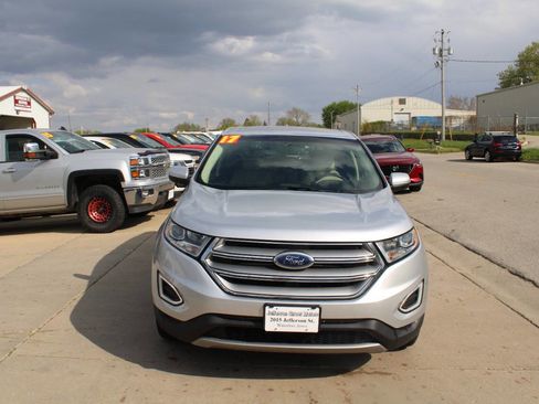 Used 2017 Ford Edge SEL w/ Equipment Group 201A AWD/4WD image 4