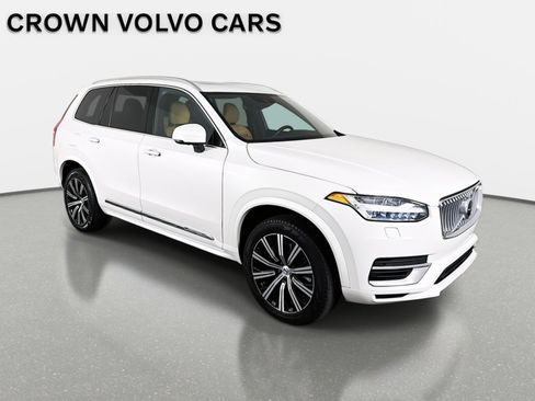Used 2022 Volvo XC90 T8 Inscription image 4