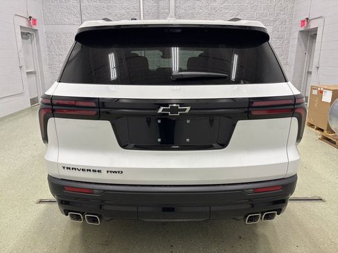 New 2026 Chevrolet Traverse LT image 4