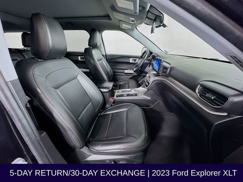 Used 2023 Ford Explorer XLT w/ Equipment Group 202A image 34