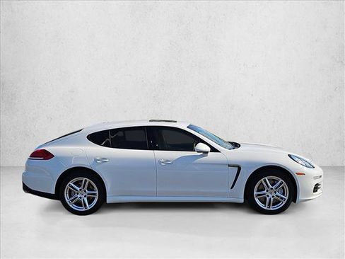 Used 2014 Porsche Panamera RWD image 4