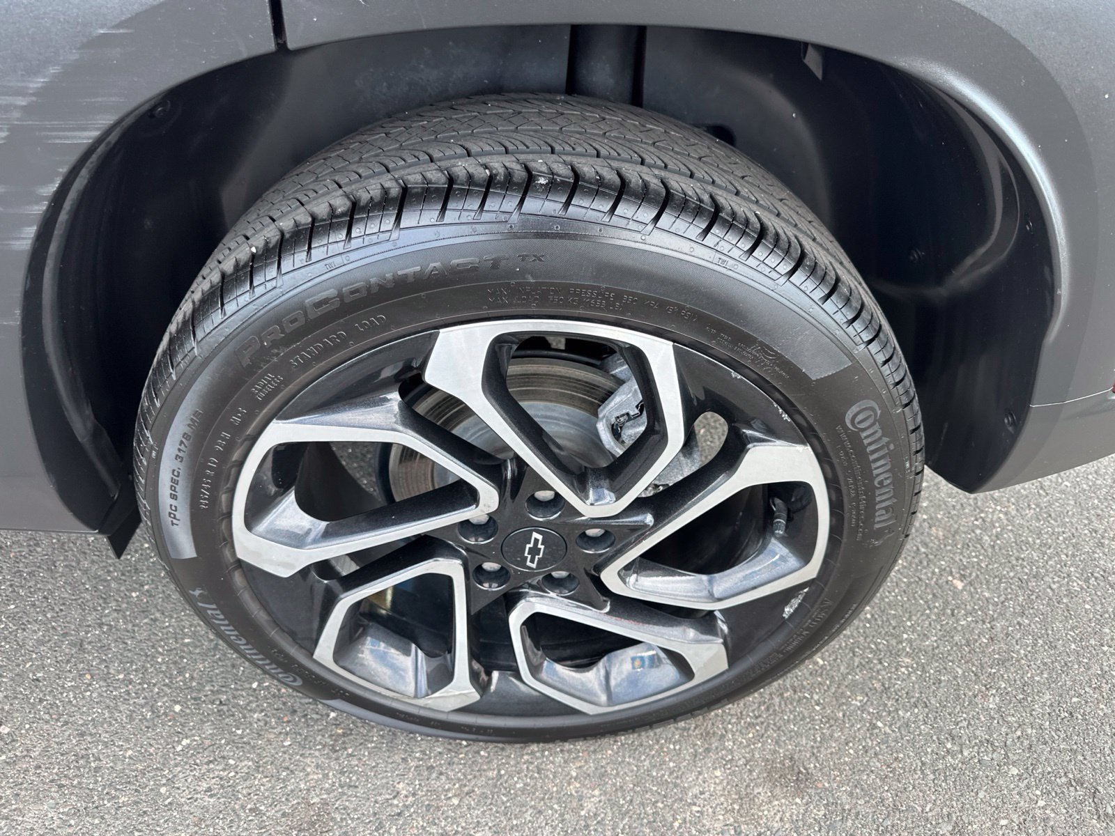 Used 2024 Chevrolet Trax RS FWD image 10