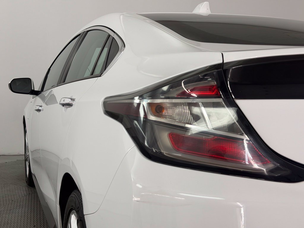 Used 2018 Chevrolet Volt LT FWD image 58