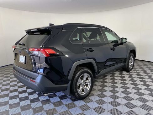 Used 2024 Toyota RAV4 LE AWD/4WD image 9