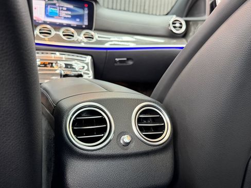 Used 2018 Mercedes-Benz E 63 AMG S image 31