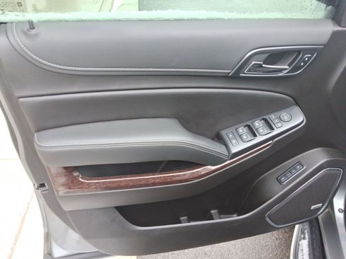 Used 2020 GMC Yukon XL SLT image 21