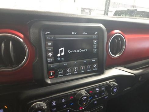 Used 2020 Jeep Gladiator Rubicon image 15