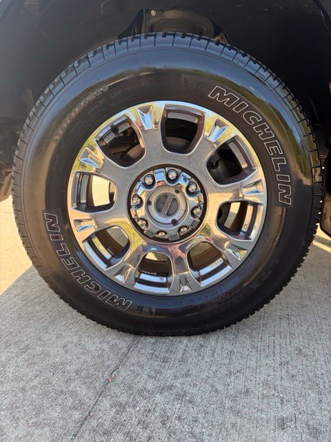 Used 2022 Ford F350 Lariat w/ Lariat Ultimate Package AWD/4WD image 9