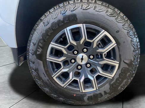 New 2026 Chevrolet Colorado Z71 image 8