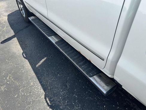 Used 2018 GMC Sierra 1500 Denali AWD/4WD image 12