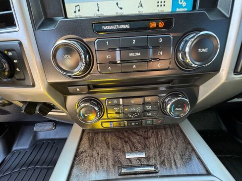 Used 2018 Ford F250 Lariat w/ Lariat Ultimate Package image 22