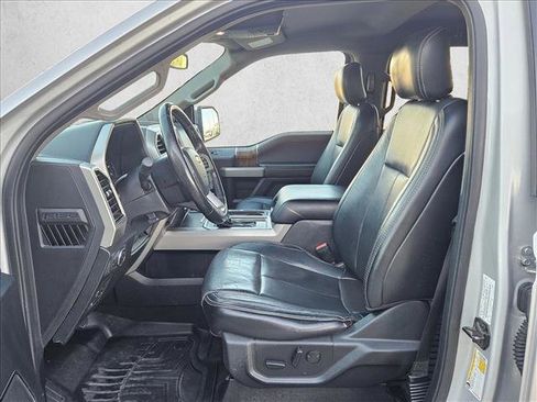 Used 2019 Ford F150 Lariat image 14