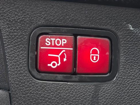 Used 2022 Mercedes-Benz GLC 300 image 23