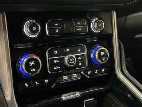 Certified 2024 GMC Yukon XL Denali w/ Denali Reserve Package AWD/4WD image 43
