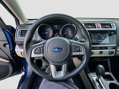 Used 2017 Subaru Outback 2.5i Limited AWD/4WD image 10