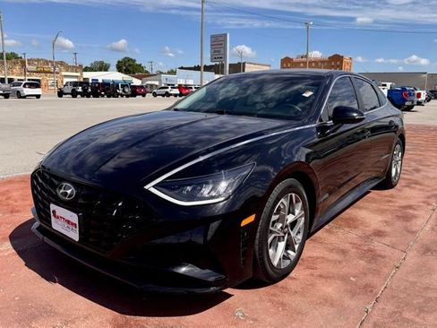 Used 2022 Hyundai Sonata SEL FWD image 1