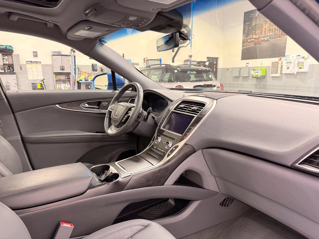 Used 2020 Lincoln Nautilus Reserve w/ Cargo Utility Package AWD/4WD image 28