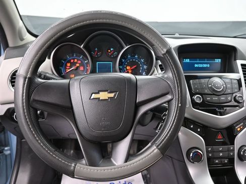 Used 2012 Chevrolet Cruze LS FWD image 28