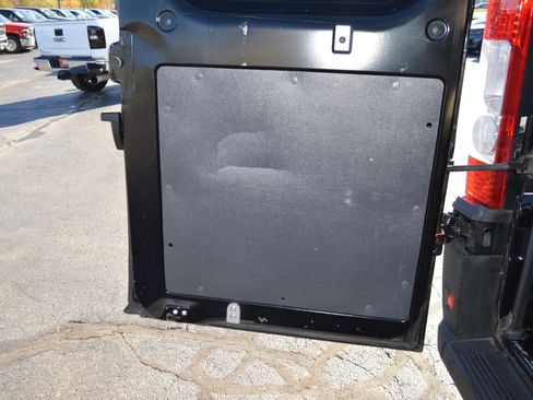 Used 2021 RAM ProMaster 3500 w/ Premium Appearance Group image 8