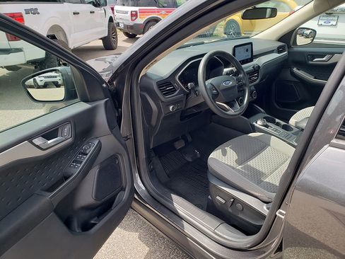 Used 2020 Ford Escape SE FWD image 9