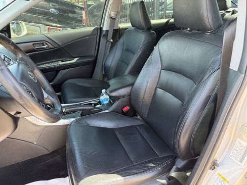 Used 2015 Honda Accord EX-L image 31