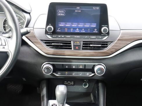 Used 2023 Nissan Altima 2.5 SV image 16