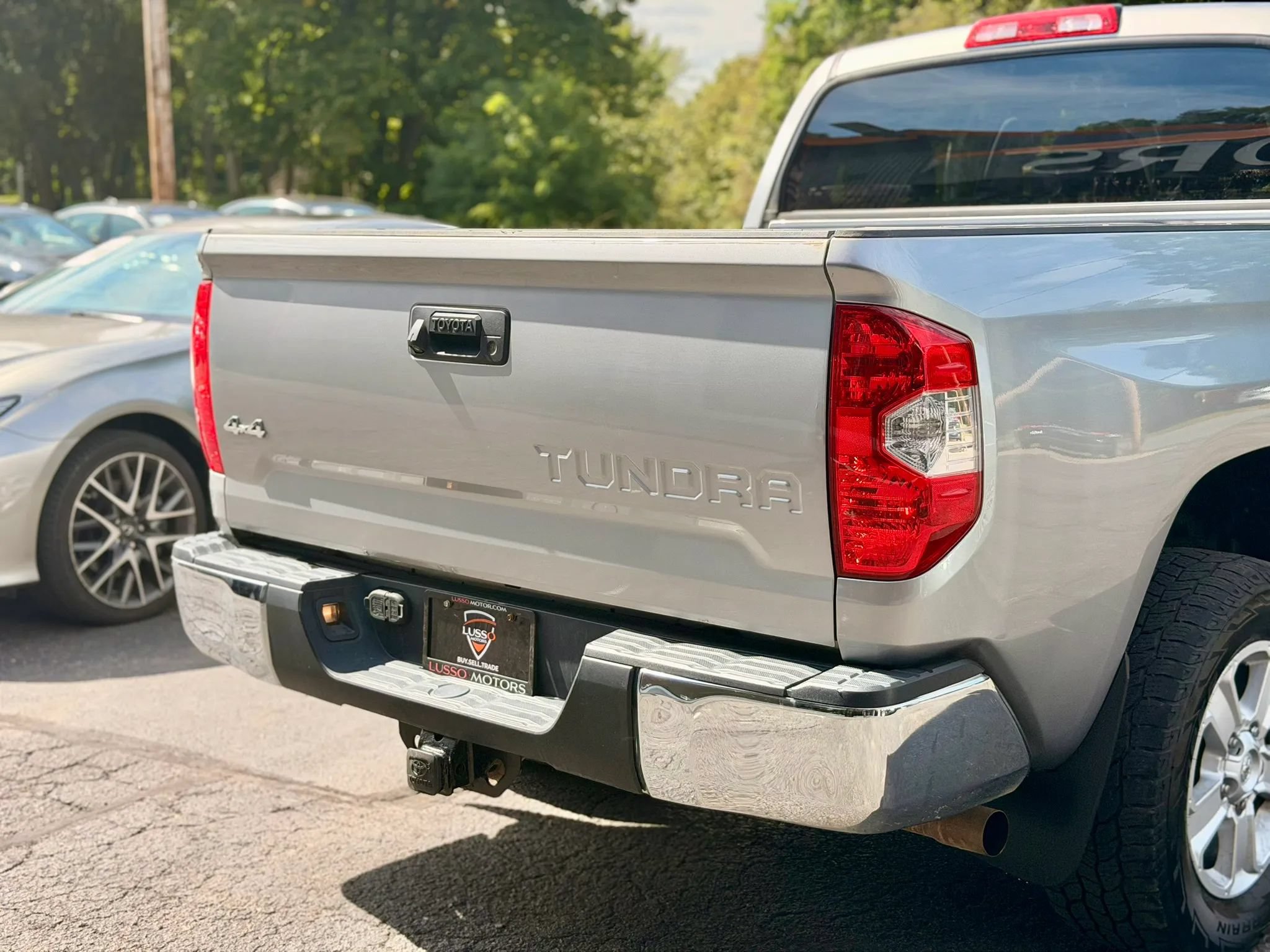 Used 2018 Toyota Tundra SR5 AWD/4WD image 7